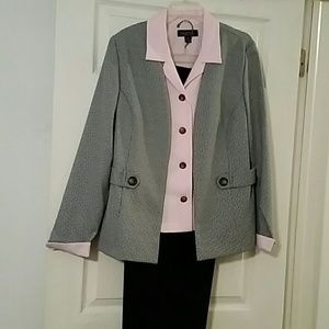 Perceptions New York 2pc pant suit